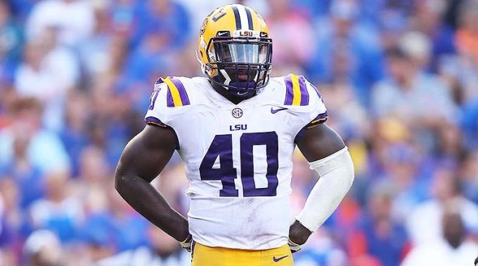 2018 Advocare Classic: LSU Tigers vs. Miami Hurricanes at AT&T Stadium